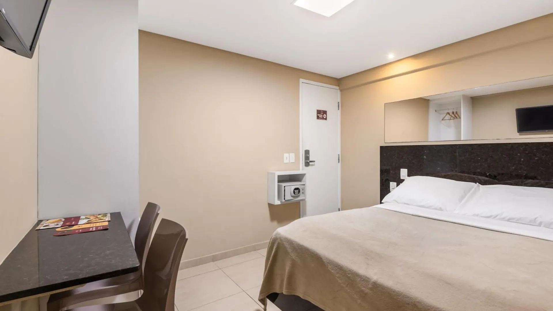 Novohotell Ρεσίφε